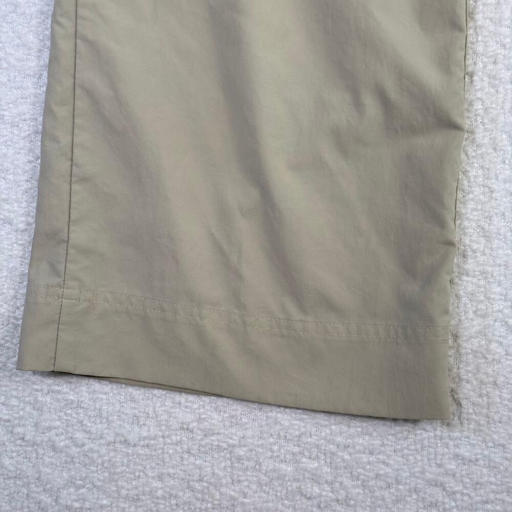 Patagonia Women's Crop Wide Leg Hiking Pants Size 2 Nylon Capri Outdoors Utility - Picture 2 of 11